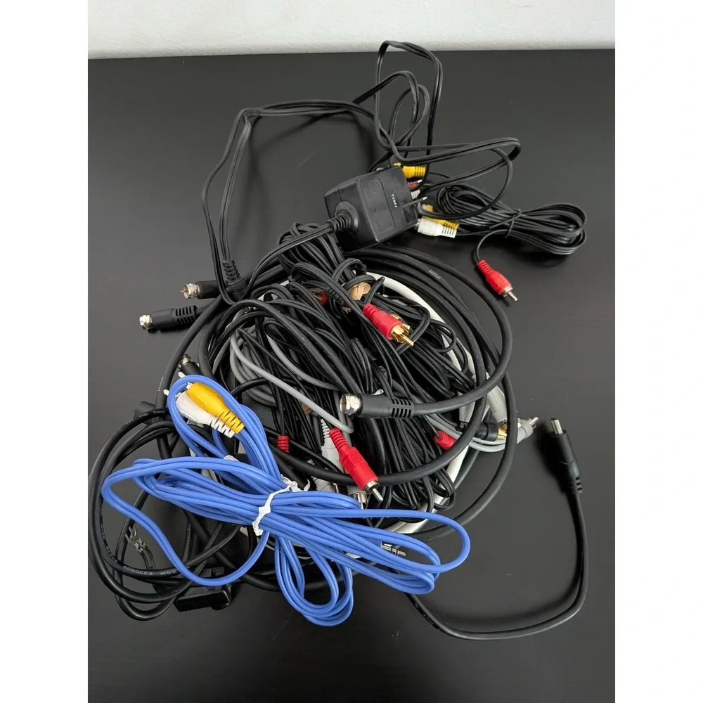 Miscellaneous Cable‎ Lot Audio Video AV Cables Etc 2.3lbs